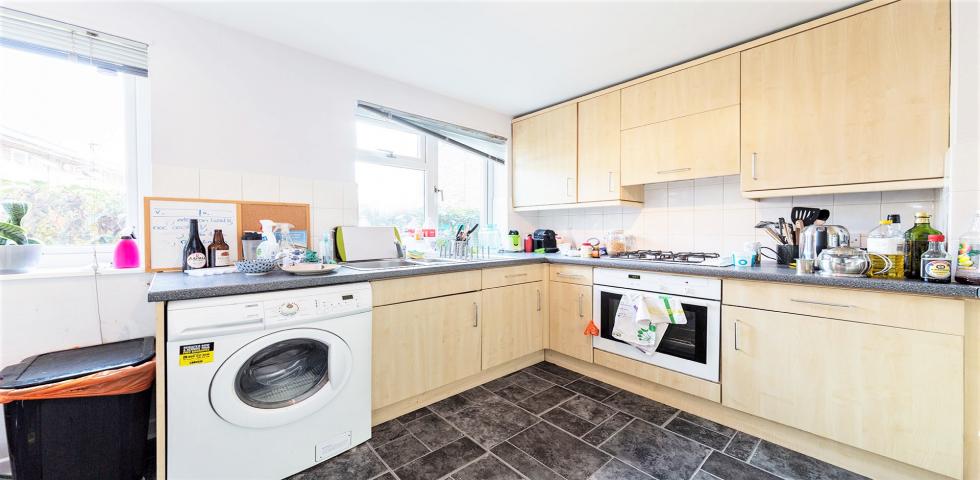 			NEW INSTRUCTION, 2 Bedroom, 1 bath, 1 reception Flat			 Greencroft Gardens, WEST HAMPSTEAD